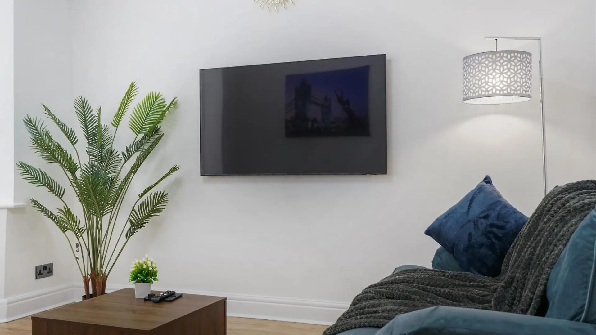 Exclusive 3 Bed House In Welling, London Apartment Welling